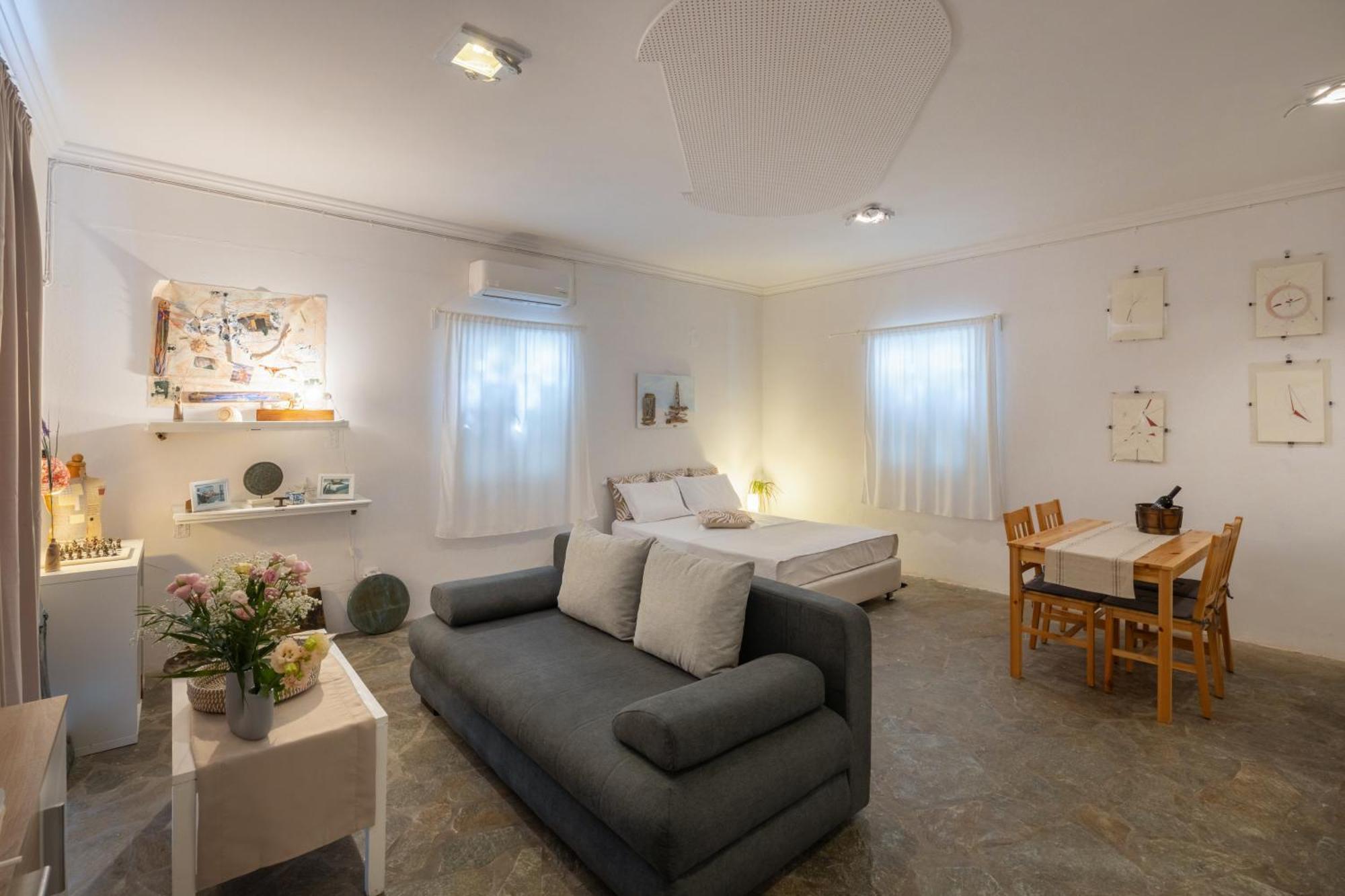 Studio Home Apartment Naousa (Paros)