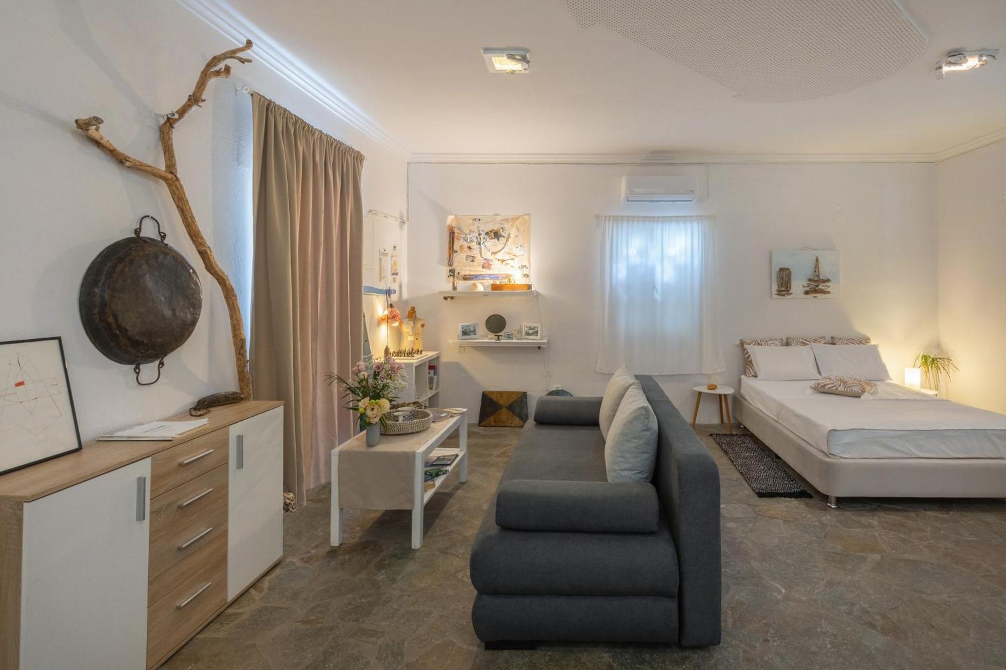 Studio Home Apartment